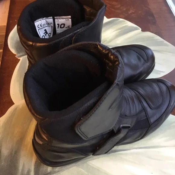 Alpinestars Black Casual Leather Boots - Picture 2 of 8